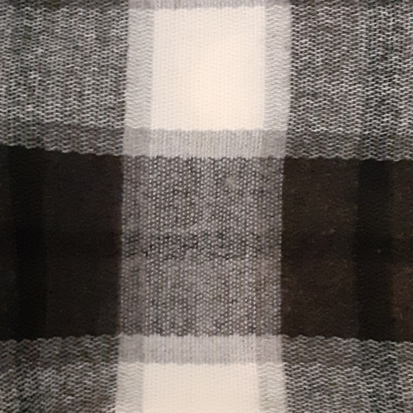 NWT Soft Surroundings Plaid Shawl - Picture 3 of 3